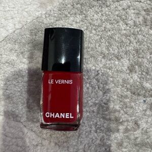 CHANEL Le Vernis Classic Nail Polish